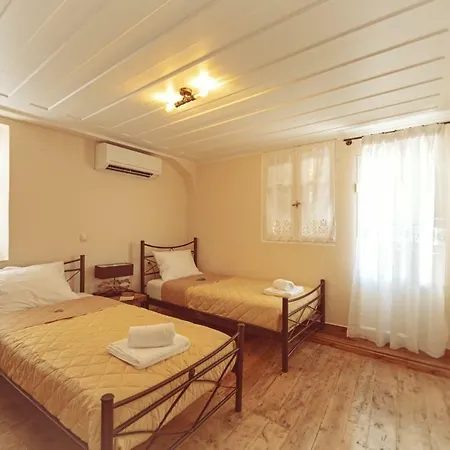 Villa Matafia's House Kalamíci